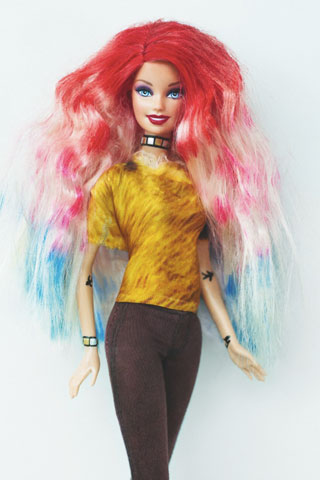Bleach Salon Gives Barbie A New Dip Dyed Barnet I Want One Of
