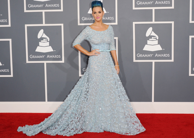 katy-perry-grammys-2012-red-carpet