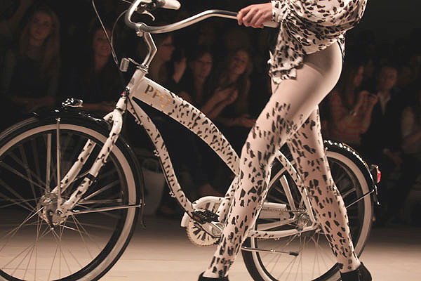 Leopard print PPQ RULE Style Bike