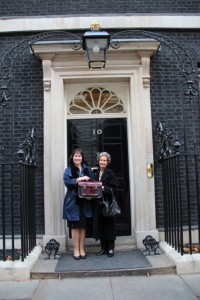 Julie Deane and her mumat 10 Downing Street
