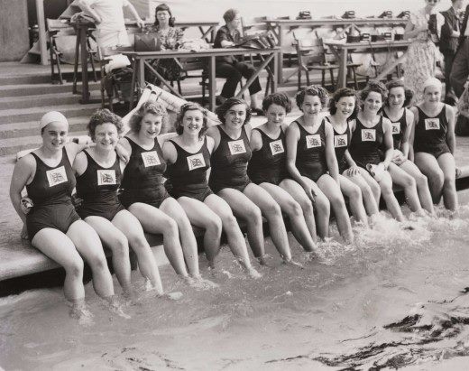 retro swimmers