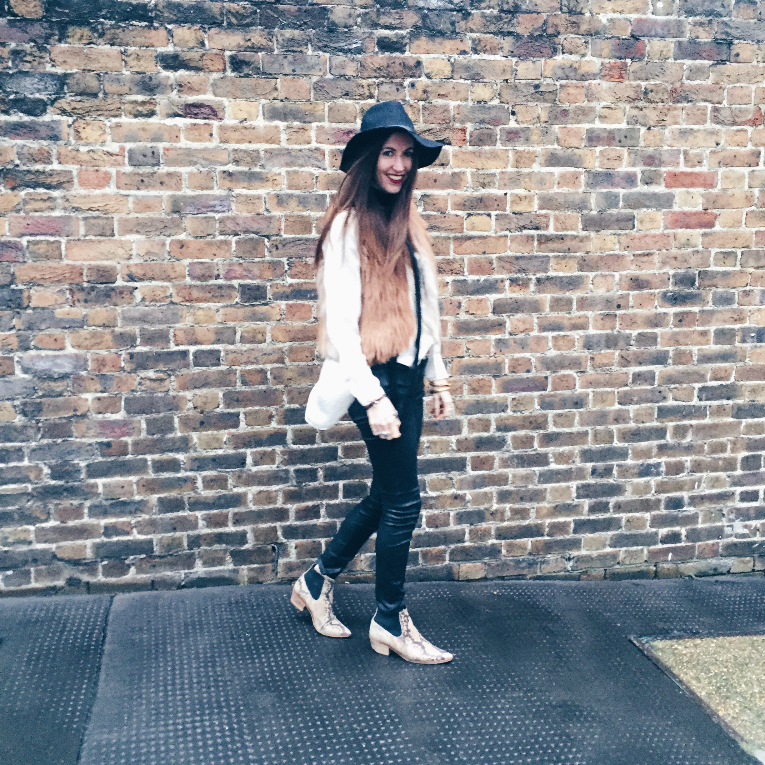 Natalie Wall fashion blogger